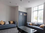 Broad Quay, City Centre, Studio Flat For