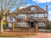 Broad Walk, Winchmore Hill N21, 5 bed detached house to...