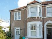 Broadfield Road, London, Studio Flat For