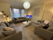 Broadgate, Beeston NG9, 6 bed semi detached house to...