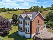 Broadlay, Ferryside, 4 Bedroom Detached