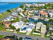 Broadwater Views 18.4m Bridge Free Waterfront...