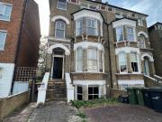Bromfelde Road, London SW4, 1 bed flat to rent, £1,925...