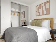 Bromley by Bow Studio w/ Concierge, nr Shops Has an...