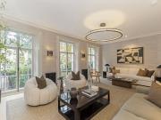 Brompton Square, Knightsbridge, London SW3, 2 bed flat...