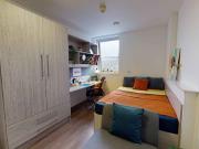 Bronze En Suite C Has an Apartment