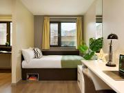 Bronze Ensuite A Has an Apartment
