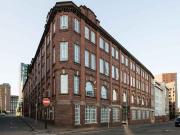 Bronze Studio Plus B Has an Apartment