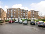 Brook Square SE18, 2 bed flat to rent, £1,800 pcm |...