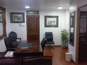 Brown Propiedades ARRIENDA dos oficinas en Agustinas con...
