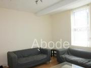 Brudenell Grove, Hyde Park, 2 Bedroom Flat