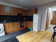 Brudenell Mount, Hyde Park, 2 Bedroom Terraced