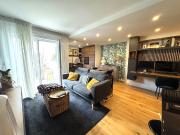 BRUGES Centre T2 Rez de jardin