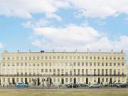 Brunswick Terrace, Hove, 2 Bedroom Flat