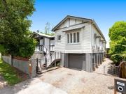 BSSC Family winner Breezy decks, beautiful entertaining...