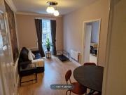 Buccleuch Street, Edinburgh EH8, 2 bed flat to rent,...