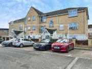 Buckingham Court, Farnborough GU14, 2 bed flat to rent,...