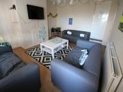 Buckingham Mount, Leeds LS6, 3 bed flat to rent, £1,755...