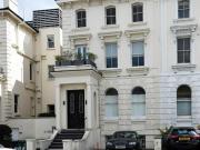 Buckland Crescent, London, NW3 2 bed flat to rent £3,000...