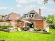 Bucknalls Drive, The Kestrels, Bricket Wood, 4 Bedroom...