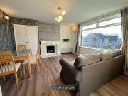 Buckstone Crescent, Edinburgh EH10, 3 bed flat to rent,...