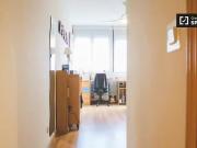 Buena habitación en apartamento de 2 dormitorios en...