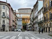 Prédio na Ribeira do Porto