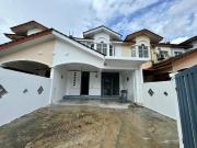 Bukit Indah double storey 4 bedroom Partial furniture
