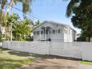 Bulimba Bliss: Family Comfort with Endless Possibilities