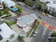 BULIMBA LIGHT FILLED OFFICE