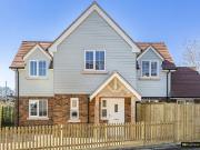 Bull Stag Green, Hatfield AL9, 4 bed detached house to...