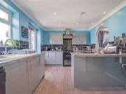 Bungalow 2 Bedroom For Sale Chelmsford Essex 440000...