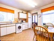 Bungalow 2 Bedroom For Sale Huddersfield Kirklees 265000...