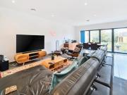 Bungalow 2 Bedroom For Sale Pinner Greater London 875000...