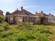 Bungalow 2 Bedroom For Sale Worthing West Sussex 495000...