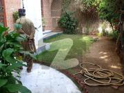 Bungalow 300 Yard Ultra Modern Stylish Like Newly...