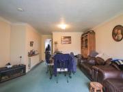 Bungalow 3 Bedroom For Sale Twyford Wokingham 525000...