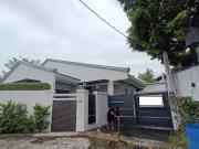 Bungalow 6 Cars Garage House and Lot for Sale in BF...