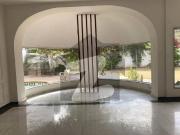 Bungalow 9 Beds Swimming Pool Basement