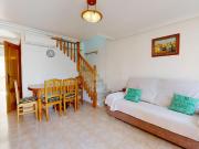 Bungalow adosado con parking a metros de la playa