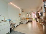 Bungalow Bajo de Oportunidad con Jardín y Garaje Incluido