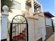 BUNGALOW EN PLANTA ALTA CON 2 HABITACIONES DOBLES EN...
