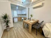 BUNGALOW EN PLANTA PRIMERA CON SOLÁRIUM PRIVADO —...