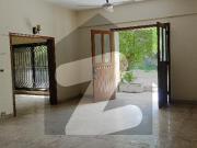 Bungalow for Commercial Use Clifton Block 5