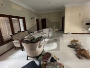 Bungalow For Rent For Commercial Use