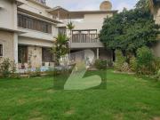 Bungalow For Sale In Shahra E Faisal