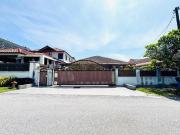 Bungalow House Single Storey Taman Desa Subang Permai U6...