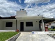 BUNGALOW IN UNIVERSITY GARDEN FOR