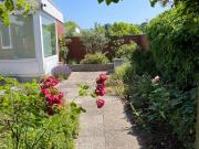 Bungalow mit idyllischem Garten und Garage Bungalow mit idyllischem Garten und Garage