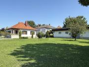 BUNGALOW MIT XXL GARTEN, KELLER & NEBENGEBÄUDE IN TOP...